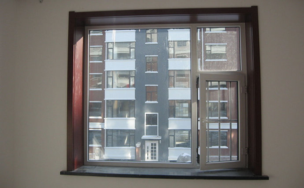 窗口要包窗套嗎?什么材料包窗口比較好?