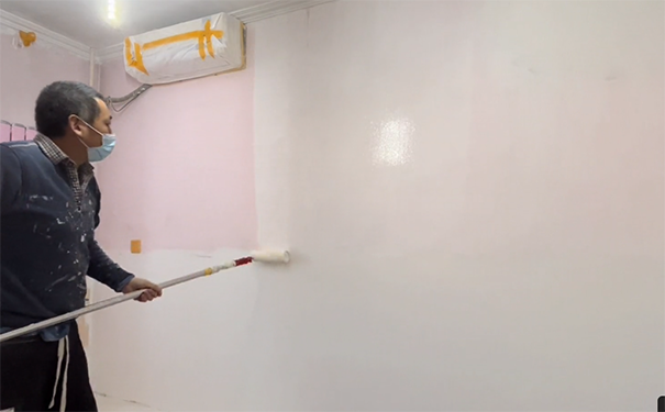 刷乳膠漆第二遍.png